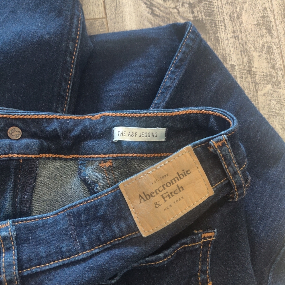 Abercrombie and Fitch Blue Denim Jegging - Picture 3 of 5